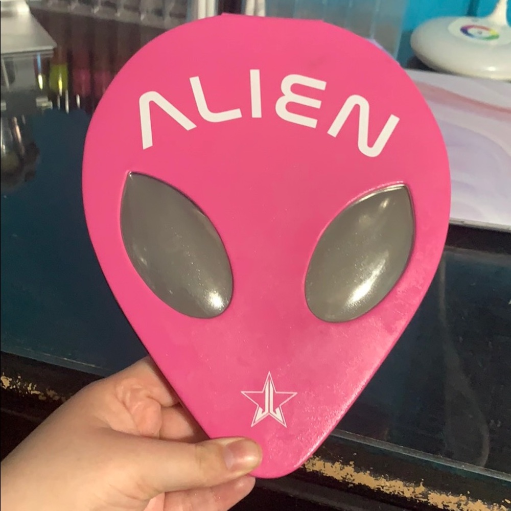 Jeffree Star Alien Palette